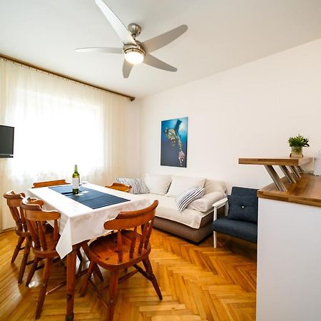 Apartment Zuza Krk Veglia Exterior foto