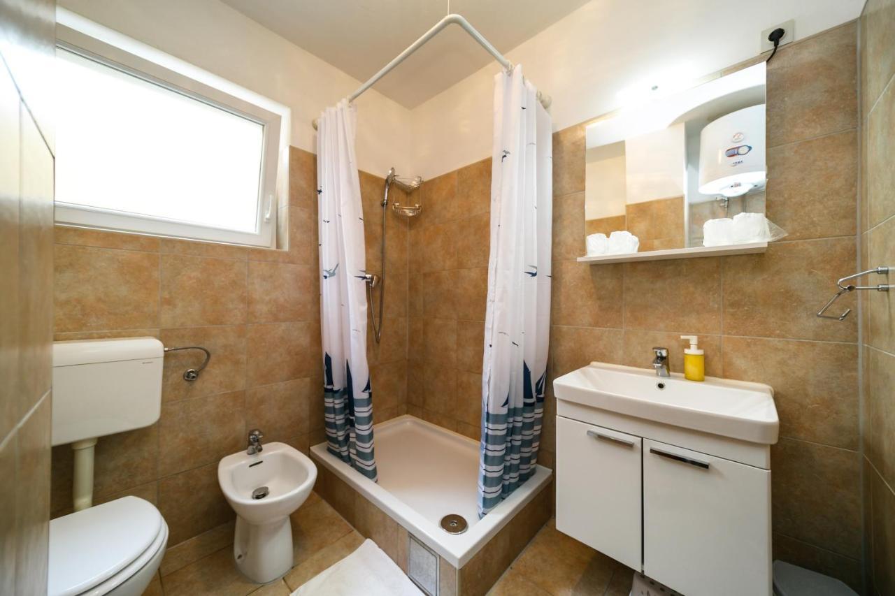 Apartment Zuza Krk Veglia Exterior foto